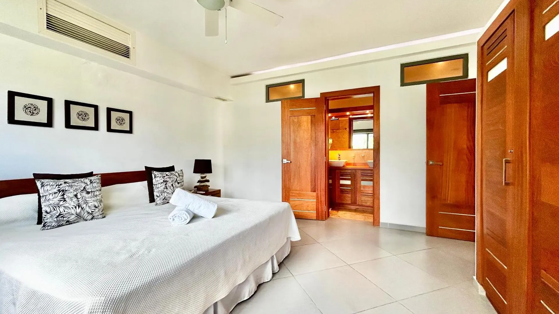 Beachfront Complex 3Bd 3Ba With Pool 라스테레나스 0*,  도미니카 공화국